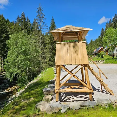 Water Village Rogla A Private Riverside Glamping Tent Campo de lujo Oplotnica