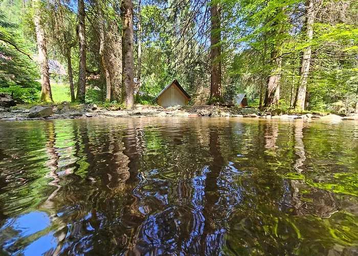 Glamping Tent Water Village Rogla אוהל מפואר